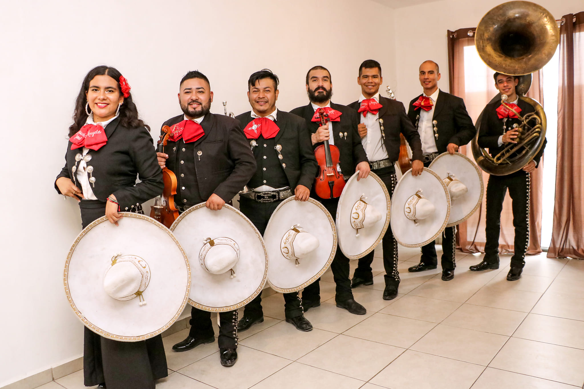 Mariachi Banda en Monterrey para bodas, XV años y fiestas